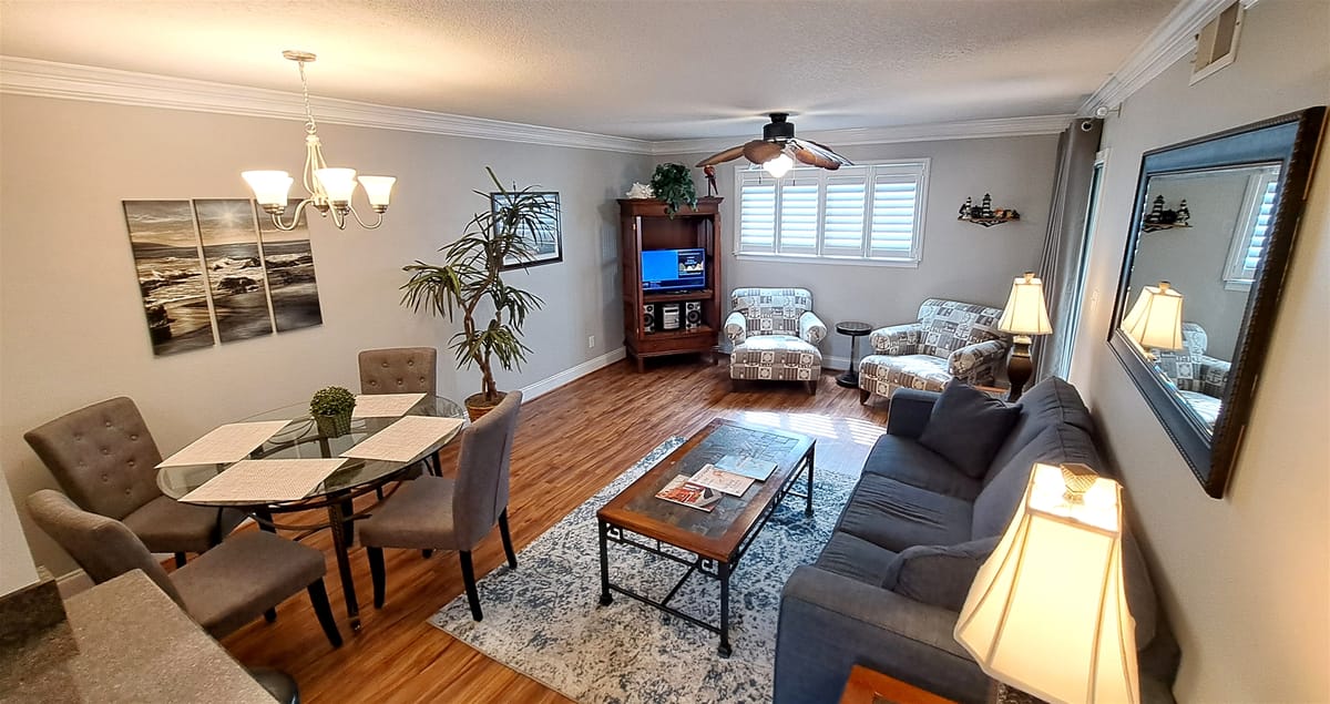 Chateau La Mer II  Mango 402 Living Room