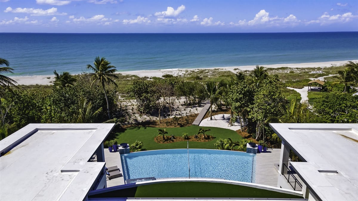 Bella Luna ~ Ultimate luxury awaits