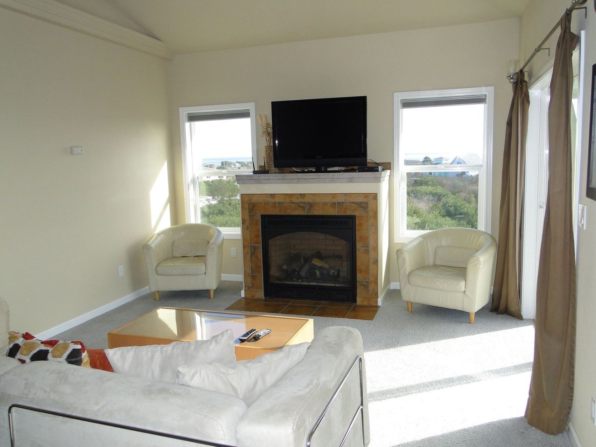 Bristol Court D- Beautiful 3 Bedroom