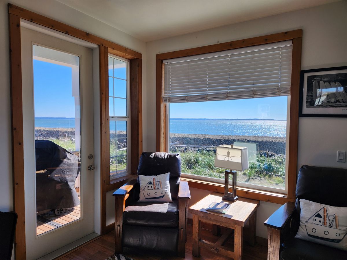  Endless Beach-Hot Tub-Beachfront