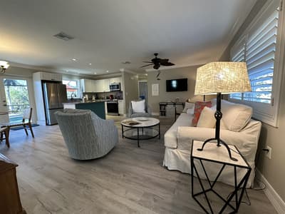 San Cap Home: Your Island Retreat Awaits!