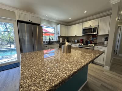 San Cap Home: Your Island Retreat Awaits!