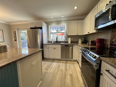San Cap Home: Your Island Retreat Awaits!