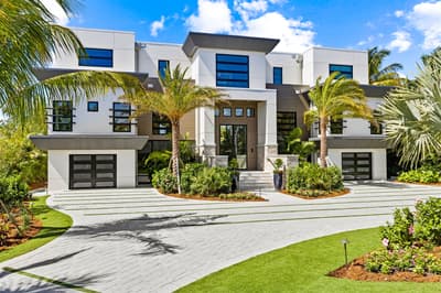 Bella Luna ~ Ultimate luxury awaits