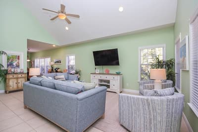 Captiva Breeze Pool Home near beach