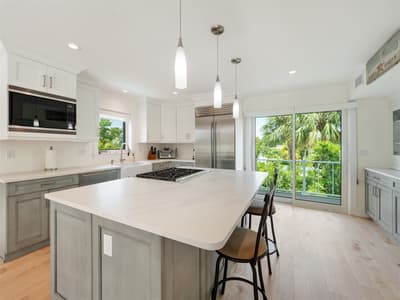 Library Way Retreat: Your Sanibel Oasis with Private Pool, Spa, & Sun Deck