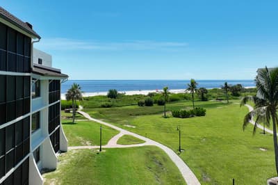Loggerhead Cay 533: Sanibel Island Vacation Rental | Beachfront Condo, Pool, Amenities