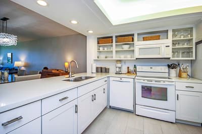Loggerhead Cay 533: Sanibel Island Vacation Rental | Beachfront Condo, Pool, Amenities