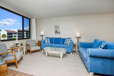 Loggerhead Cay 533: Sanibel Island Vacation Rental | Beachfront Condo, Pool, Amenities