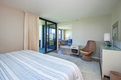Loggerhead Cay 533: Sanibel Island Vacation Rental | Beachfront Condo, Pool, Amenities