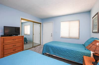 Loggerhead Cay 562 - Partial gulf view, beach side vacation rental condo