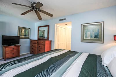 Loggerhead Cay 562 - Partial gulf view, beach side vacation rental condo