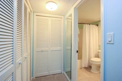 Loggerhead Cay 562 - Partial gulf view, beach side vacation rental condo