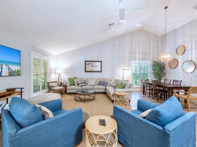 Near beach... Wade On In (Previously On the Wiles Side) Captiva Island Pool Home