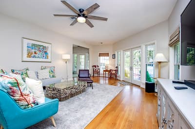 Sandy Seas Villa - Just one home from the Sand