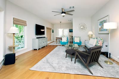 Sandy Seas Villa - Just one home from the Sand