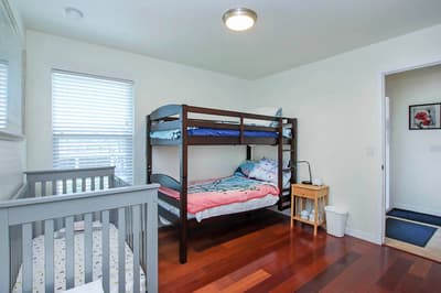 Sea Bell Home - Short walk to Bowman`s Beach. Spacious vacation rental home