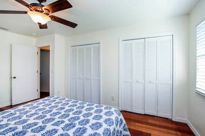 Sea Bell Home - Short walk to Bowman`s Beach. Spacious vacation rental home