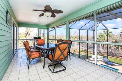 Sea Bell Home - Short walk to Bowman`s Beach. Spacious vacation rental home
