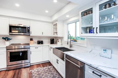 Snook Away - Six bedroom bay front home nicely updated