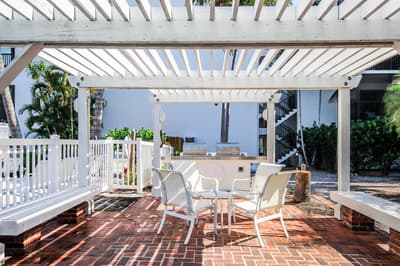 Villa 3237 Captiva Island Escape: Updated Condo with Pool, Steps to Beaches