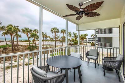 Beach Villa 2313, Upscale and Beautiful Beach Front Condo with Gorgeous Gulf Sunsets