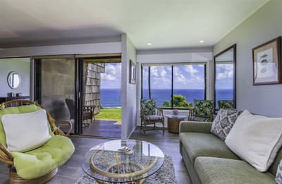 A1: 1 bedroom, 1st floor, oceanfront