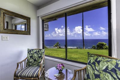 A1: 1 bedroom, 1st floor, oceanfront