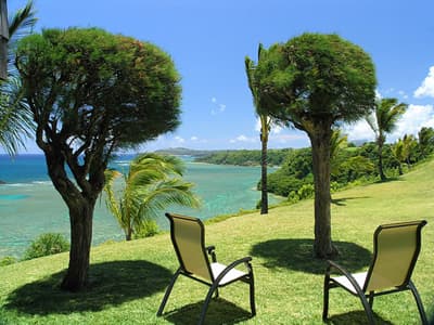 E2: 1 bedroom, 1st floor, oceanfront