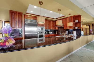 ML Point C204 (2/2.5) ~ Views of the Ocean and the Mauna Lani Signature Hole