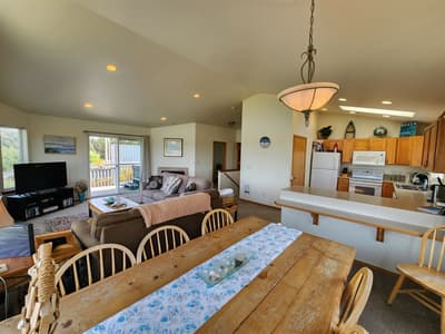 Aqua Marine- 3 minute walk to beach