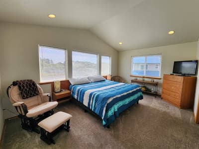 Aqua Marine- 3 minute walk to beach
