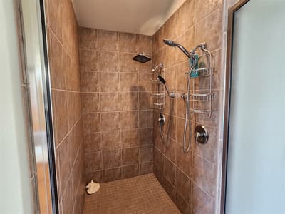 Aqua Marine- 3 minute walk to beach