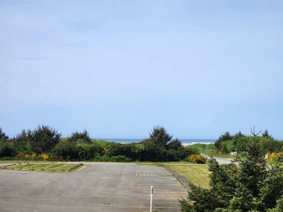 Aqua Marine- 3 minute walk to beach