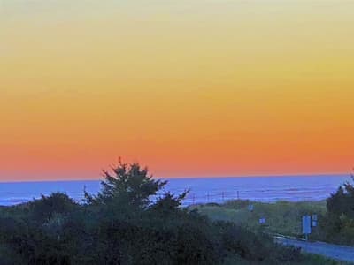 Aqua Marine- 3 minute walk to beach