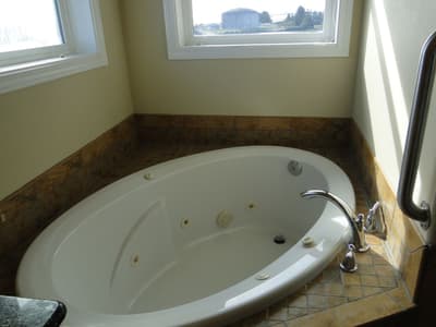 Bristol Court D- Beautiful 3 Bedroom
