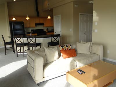 Bristol Court D- Beautiful 3 Bedroom