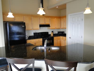 Bristol Court D- Beautiful 3 Bedroom