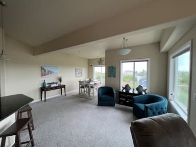 Bristol Court C- Beautiful 3 Bedroom