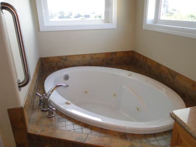 Bristol Court A-Beautiful 3 Bedroom