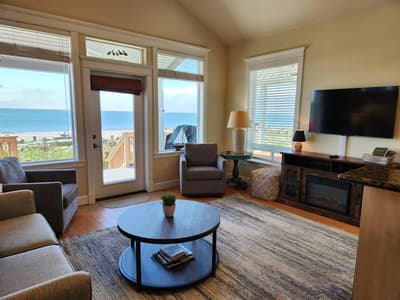 Casa de Playa-Beachfront Cottage