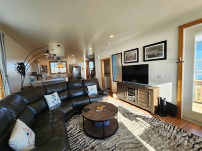  Endless Beach-Hot Tub-Beachfront