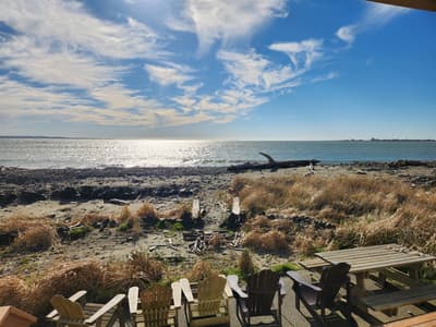 Endless Beach-Hot Tub-Beachfront