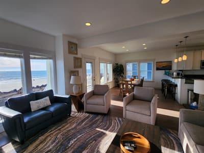 Sea Oats Cottage - Beautiful Beach Front with stunning views - Hot Tub