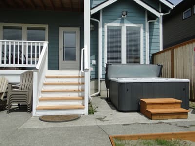 Sea Oats Cottage - Beautiful Beach Front with stunning views - Hot Tub